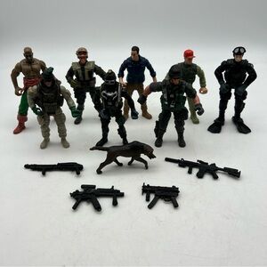 Lot Of 8 CHAP MEI 3.5” Rare Army Men,Scuba Diver,Pirate w/4 Guns And Dog Vtg